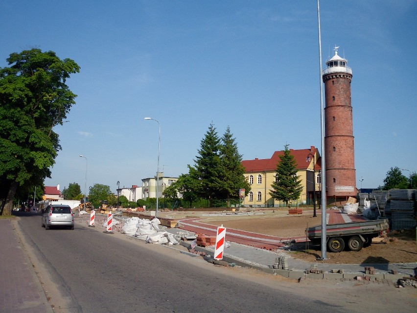 Latarnia morska. Teren przy niej w Jarosławcu zyskał nowego...