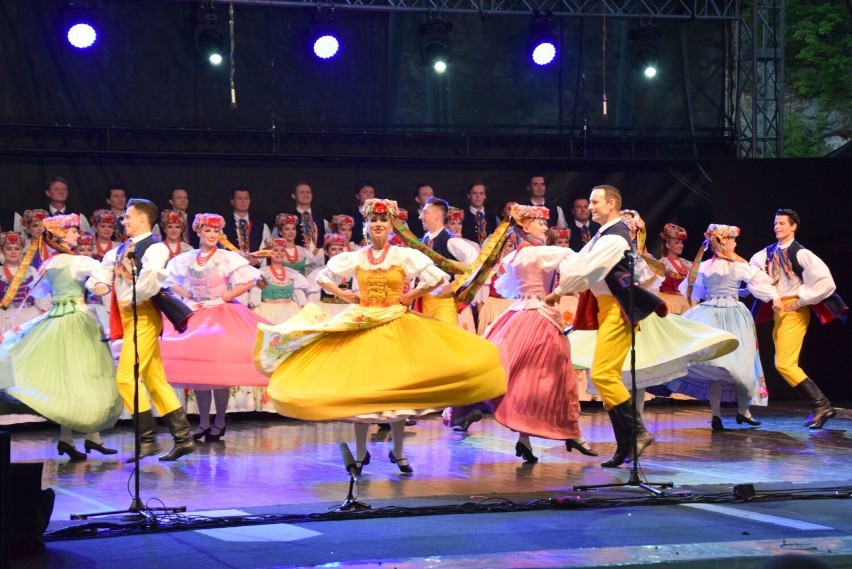 Zespół Pieśni i Tańca "Śląsk" z jubileuszowym programem "A to Polska właśnie" w Kielcach! Barwne stroje, śpiew, taniec i orkiestra