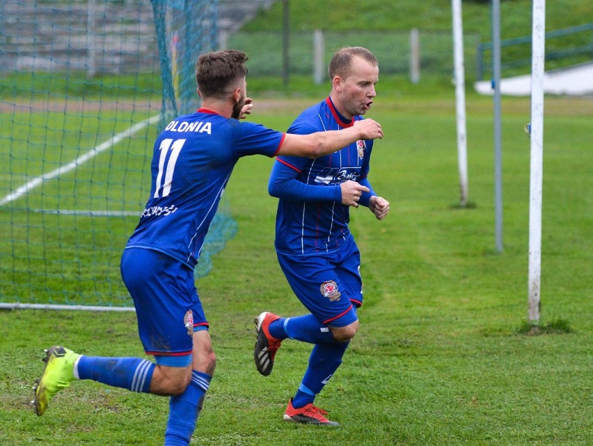 4 liga podkarpacka. Polonia Przemyśl pokonała Igloopol Dębica 1:0. Zwycięstwo dał gol Pawła Sedlaczka [ZDJĘCIA]