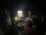 Tragiczny pożar w gminie Książ Wielkopolski! Jedna osoba wyniesiona przez strażaków z zadymionego mieszkania. Nie udało się jej uratować