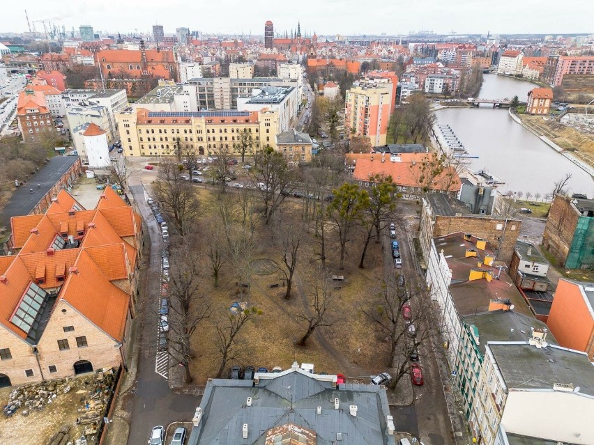 Rozpoczęcia rewitalizacji Placu Wałowego w Gdańsku możemy się spodziewać na początku 2025 roku. Pierwszy raz zapowiadano ja 15 lat wcześniej