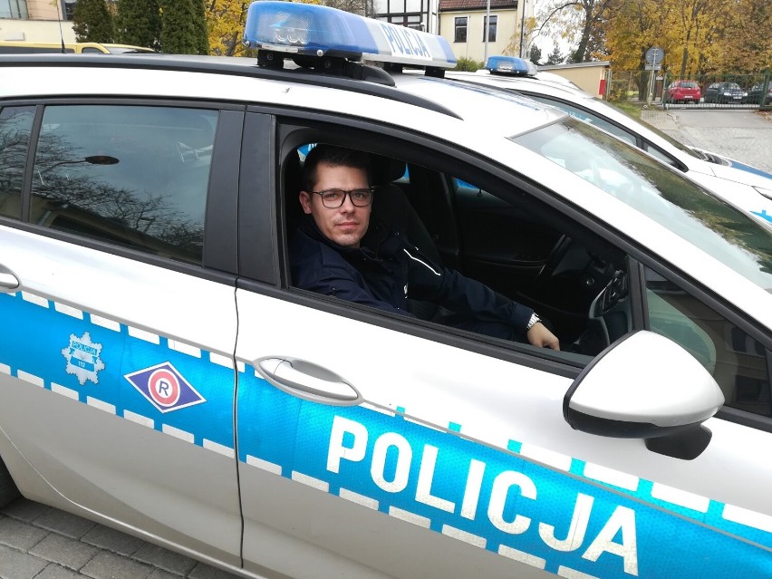 Nowi policjanci w pruszczańskiej komendzie. Też możesz zostać jednym z nich!