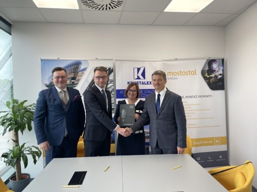 Firma Konstalex Radomsko kupiona przez Mostostal Kraków. Nowy właściciel ma 100 procent udziałów