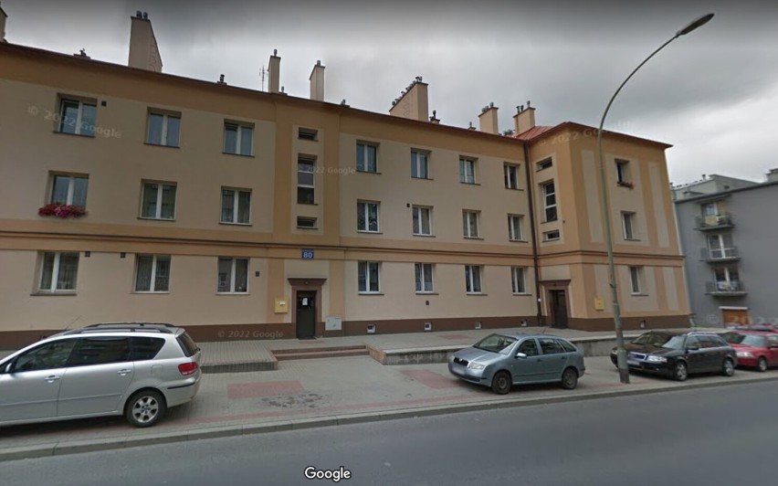 Schron o pow. 46 m2 znajduje się przy ul. Słowackiego 80 w...