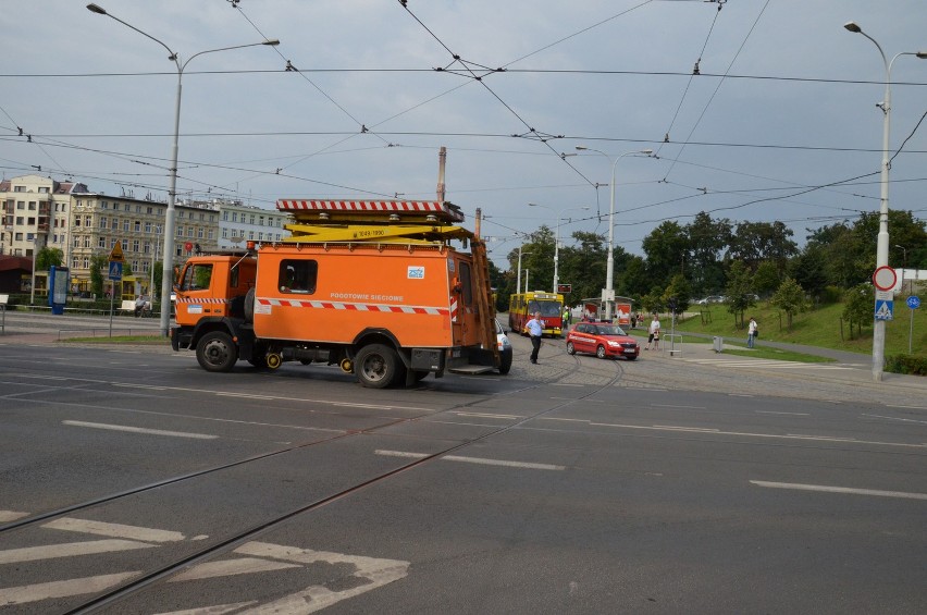 Dwa tramwaje zderzyły się przy Dworcu Nadodrze! (ZDJĘCIA)