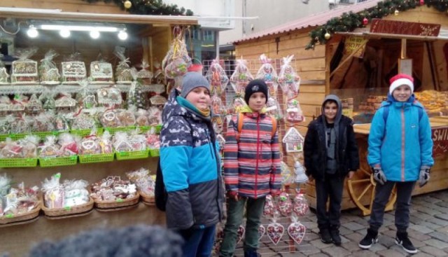 Świąteczny wyjazd uczniów ze szkoły w Kiełczewie