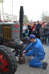 Pruszcz Gd.: Mieszkańcy oglądali uruchomionego ursusa [ZDJĘCIA]