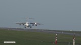 Pilot samolotu z Londynu walczył z wiatrem na lotnisku w Cork (wideo)