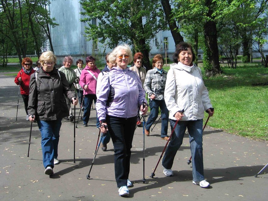 Sosnowieckie Senioralia 2012, czyli fitness i tańce seniorów w Parku Sieleckim