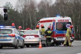 Wypadek trzech samochodów osobowych na DK 94 w Olkuszu. Jedna osoba poszkodowana. Utrudnienia na drodze. Mamy zdjęcia 