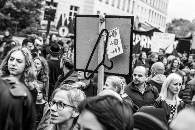 Ogólnopolski strajk kobiet. 3 października Czarny Poniedziałek sparaliżuje cały kraj?
