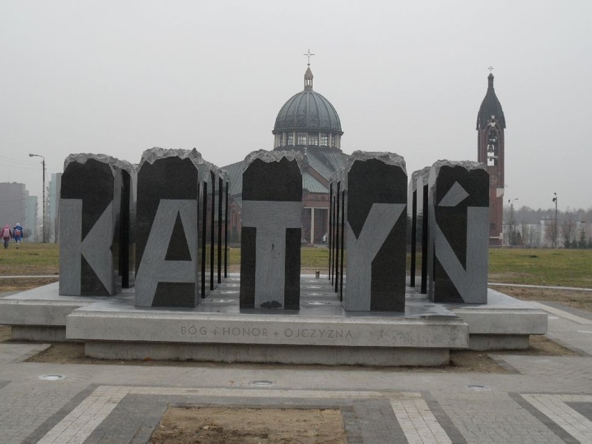 Pomnik katyński w Tychach