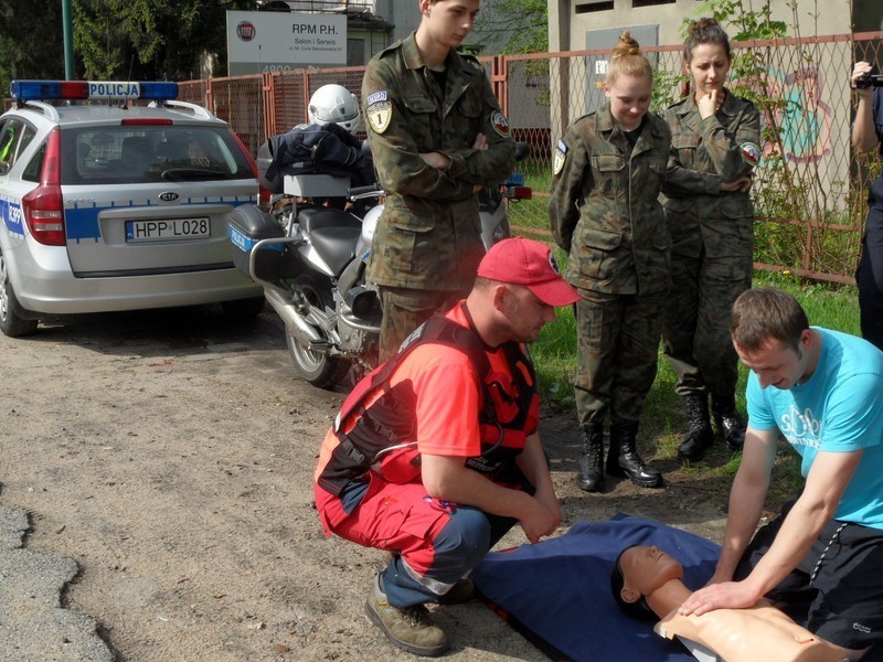 Lubliniec: Policja, ratownicy medyczni i mundurówka kontrolowali kierowców