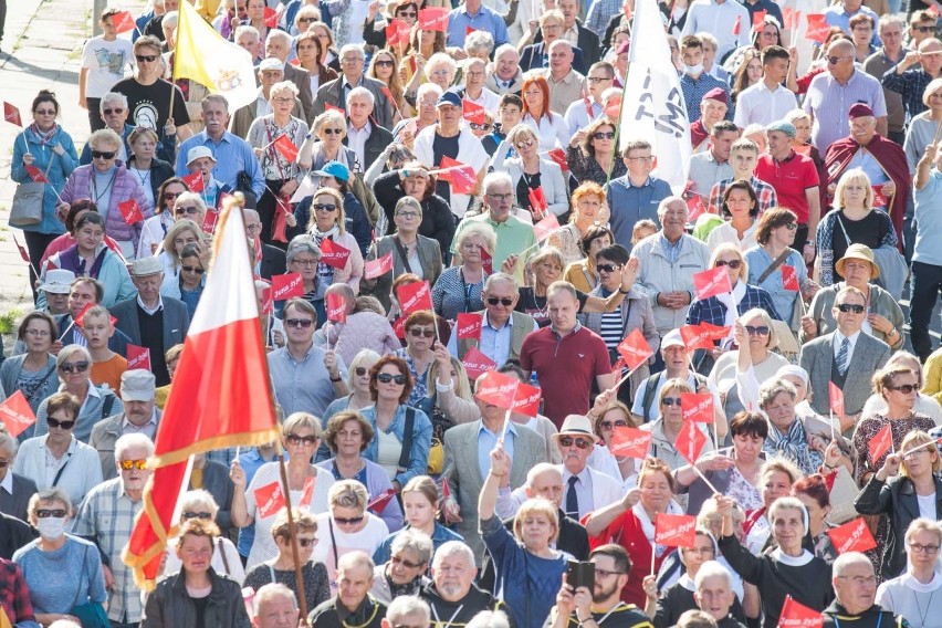 Marsz dla Jezusa w Słupsku. Wierni przeszli przez miasto