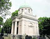 Remont kaplicy Heinzlów na Starym Cmentarzu w Łodzi dobiega końca