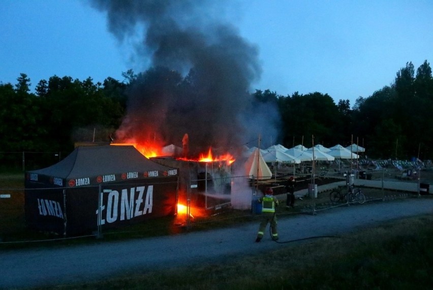 Pożar na plaży miejskiej we Wrocławiu 14.06.2021