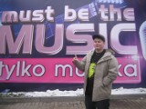Must Be the Music: Adrian z Brzeszcz teraz  walczy o internautów