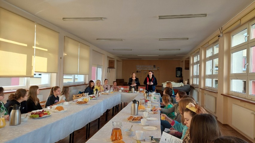 Uroczyste powitanie kolegów i koleżanek z Ukrainy  w Szkole Podstawowej nr 3