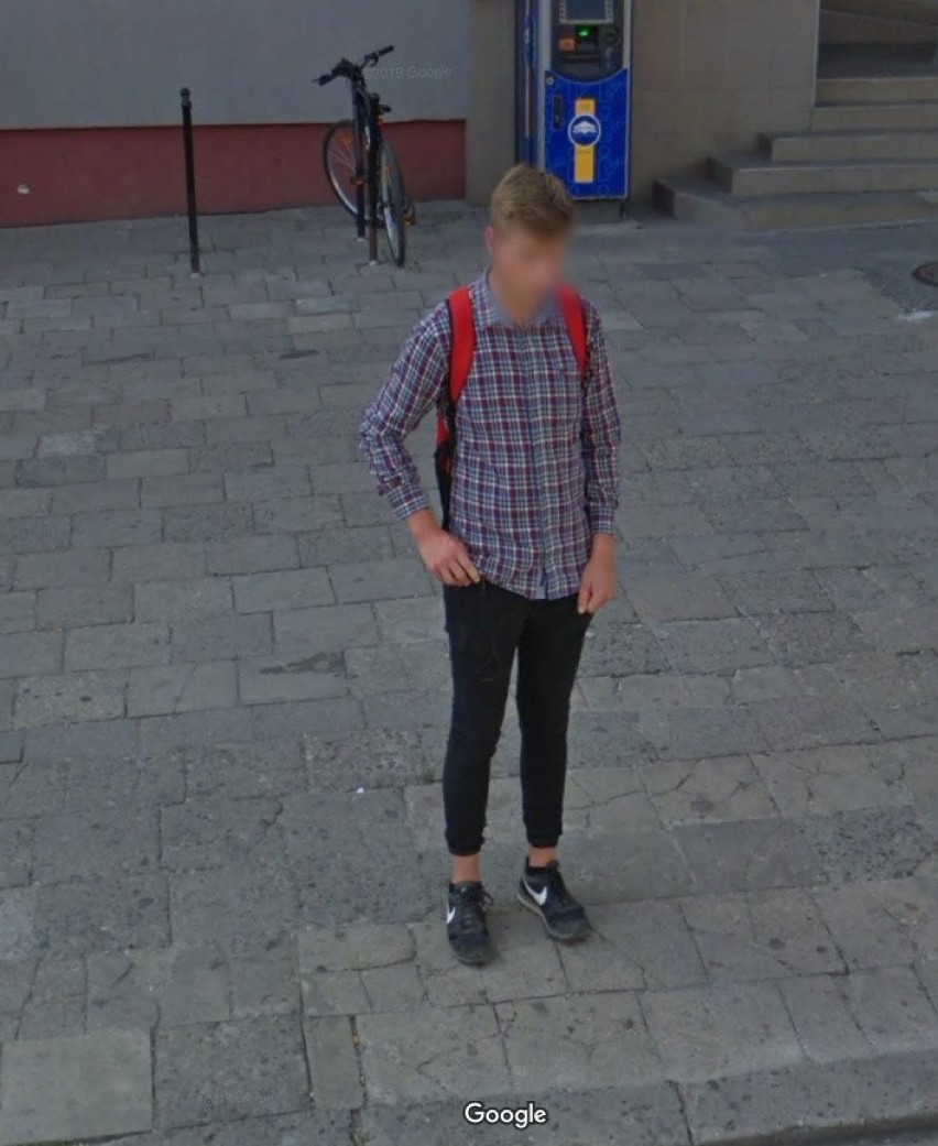 Moda po lubelsku. Takie codzienne stylizacje uchwyciły kamery Google Street View w Lublinie. Czy lublinianie znają się na modzie? Zobacz