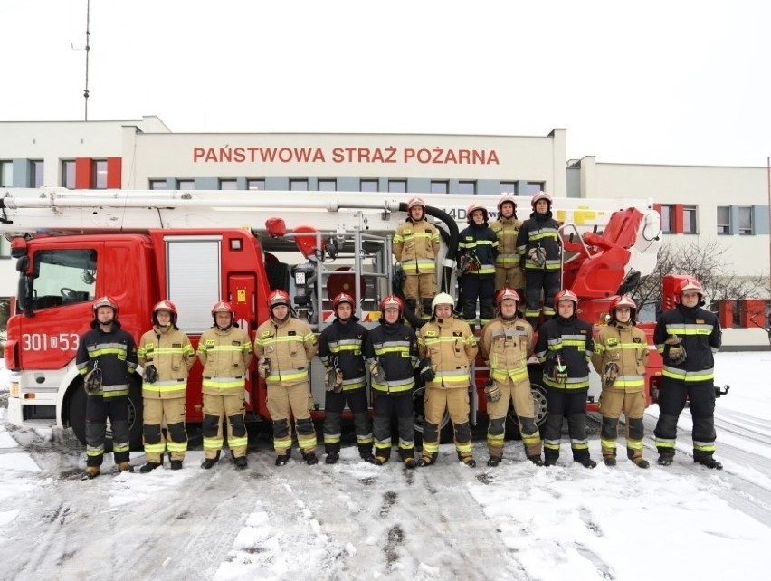 Służby mundurowe na Opolszczyźnie w wigilię, 24 grudnia 2021...