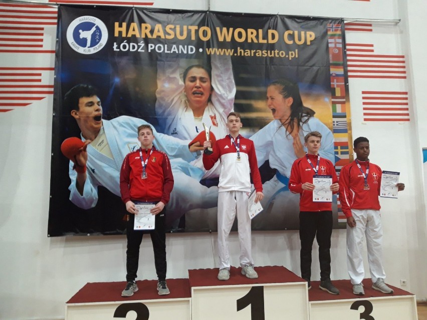 Reprezentanci Pleszewskiego Klubu Karate zdobyli aż 9 medali podczas Pucharu Świata Harasuto Cup w Łodzi