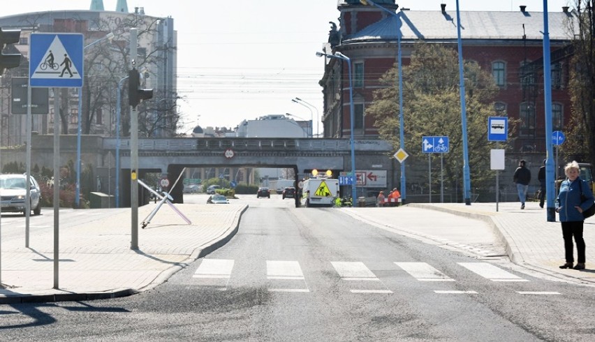 Ulica Leszczyńska w Legnicy jest już przejezdna [ZDJĘCIA]