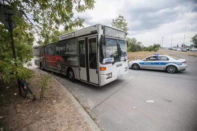 Wypadek na Gojawiczyńskiej. Rowerzysta potrącony przez autobus