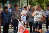 Protest przeciwko "lex TVN" w Nysie. Duża manifestacja pod wieżą Ziębicką