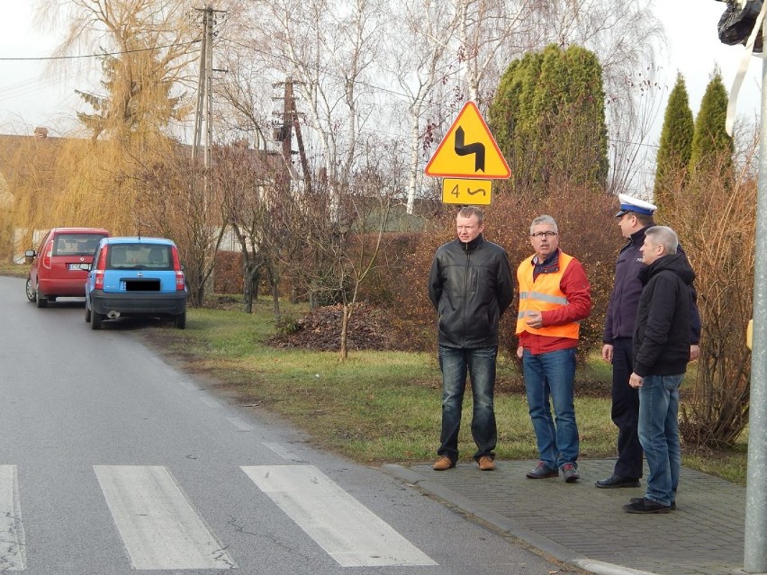 W Osięcinach sprawdzili stan nawierzchni i oznakowanie