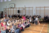 Radni za reorganizacją sieci szkół w gminie Poświętne. 14 było za, jeden wstrzymał się od głosu