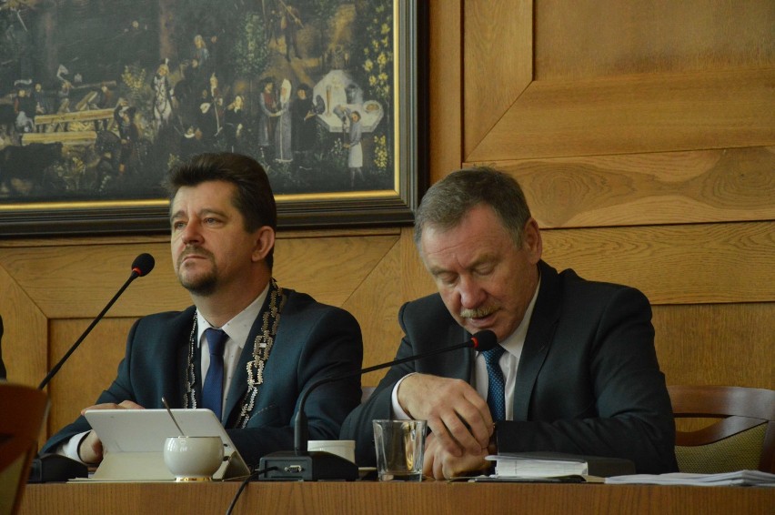 Druga sesja Rady Miasta Malborka [ZDJĘCIA]. Komisje na razie będą pracowały bez przewodniczących