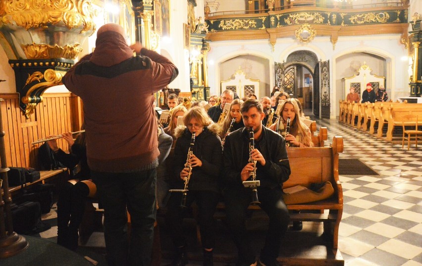 Miejska Orkiestra Dęta w Piotrkowie uczciła święto swojej...