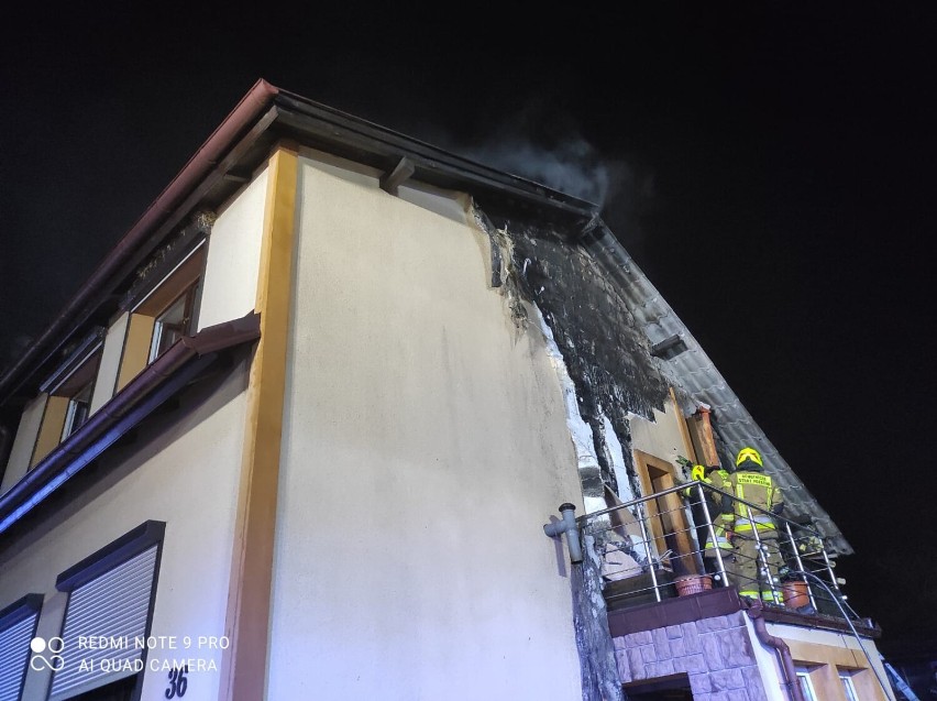 Duży pożar w nocy, w restauracji "Stajnia" w Laskowie