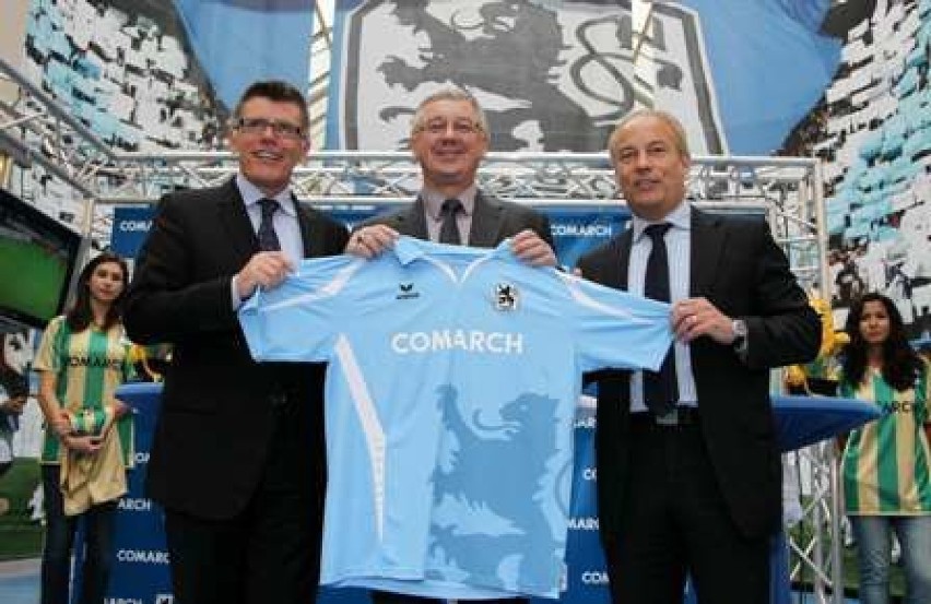 Od lewej: manager TSV 1860 - Manfred Stoffers, prof. Janusz...