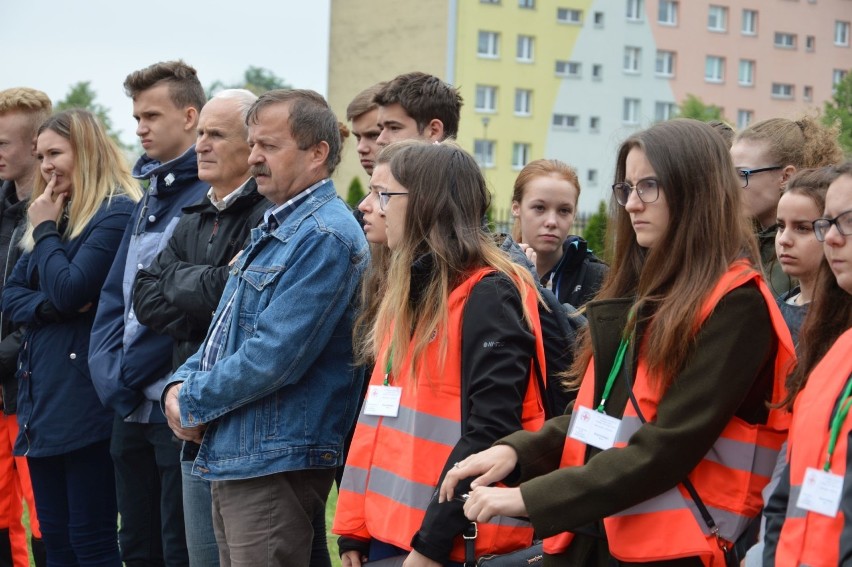 Okręgowe mistrzostwa pierwszej pomocy odbyły się w Ostrowcu. Były amputacje, ofiary wypadków, zasłabnięcia