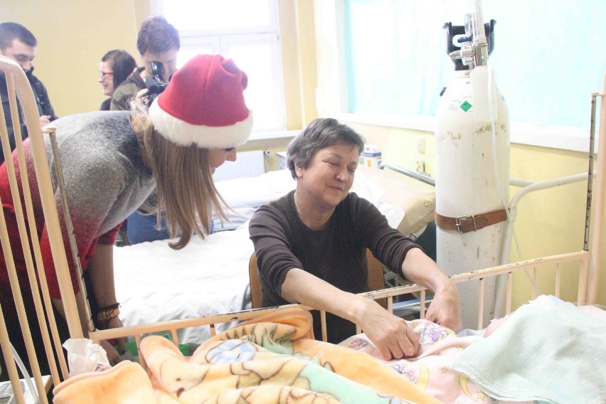 Małgorzata Socha odwiedziła małych pacjentów gliwickiego szpitala