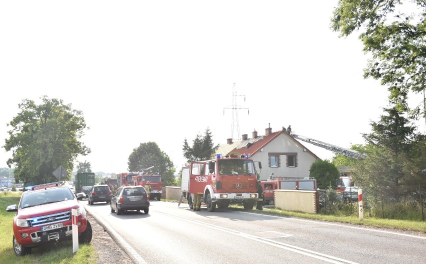 Malbork. Pożar w domu na Rakowcu. Na szczęście nikomu nic się nie stało 