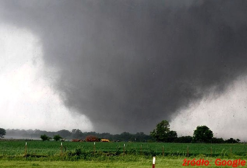 Gigantyczne tornado zniszczyło miasto Moore w stanie Oklahoma [zdjęcia]