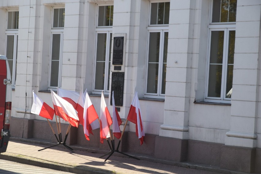 Wieluń w biało-czerwonych barwach. Miasto przygotowane na obchody 11 listopada