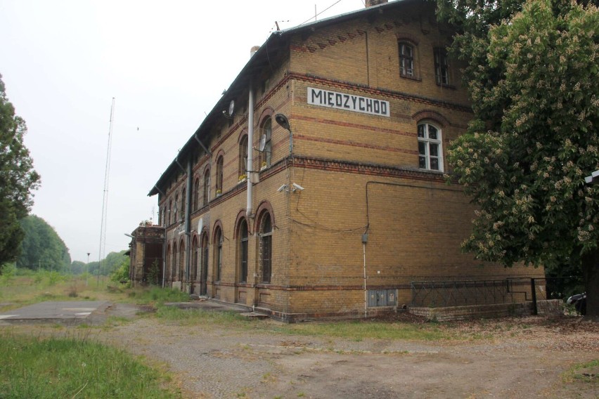 Jest decyzja w sprawie odbudowy linii kolejowej Międzychód -...