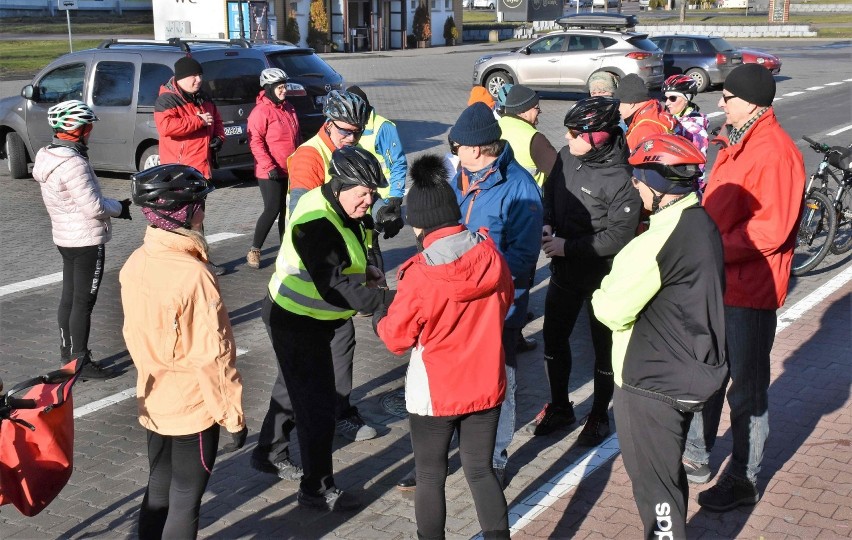 Ponad 30 rowerzystów wzięło udział w rajdzie "Walentynkowy...
