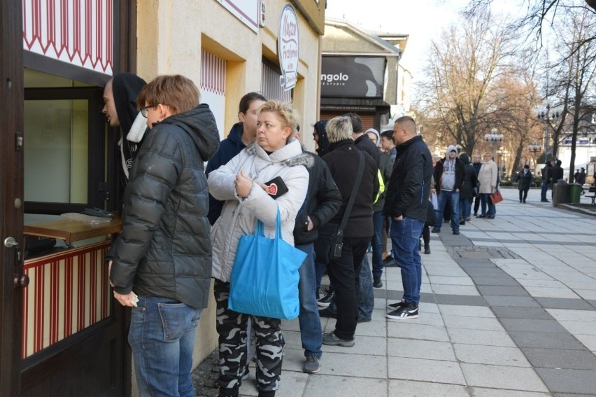 Nie zjeść pączka w tłusty czwartek to grzech! W czwartek, 28...