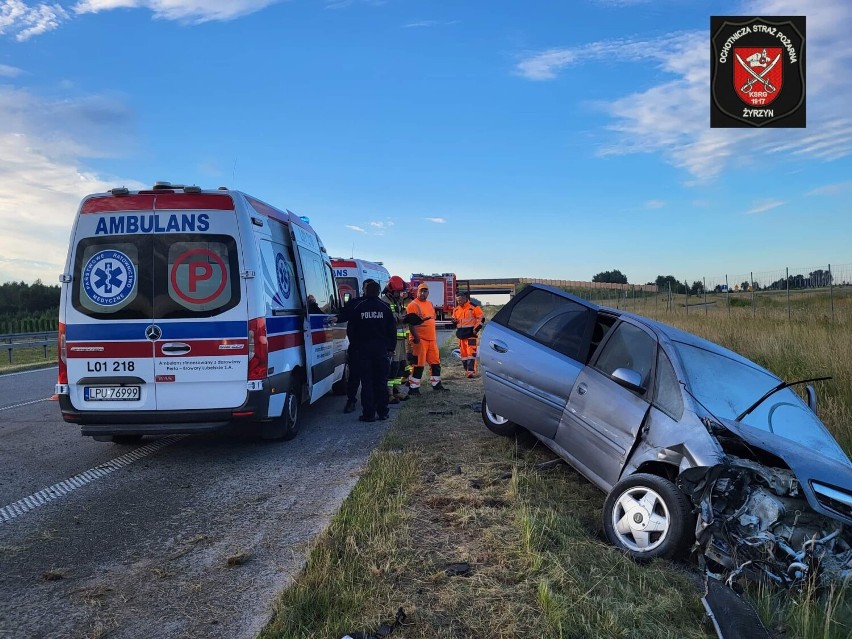 Lubelskie. Samochód osobowy zjechał do rowu na S17