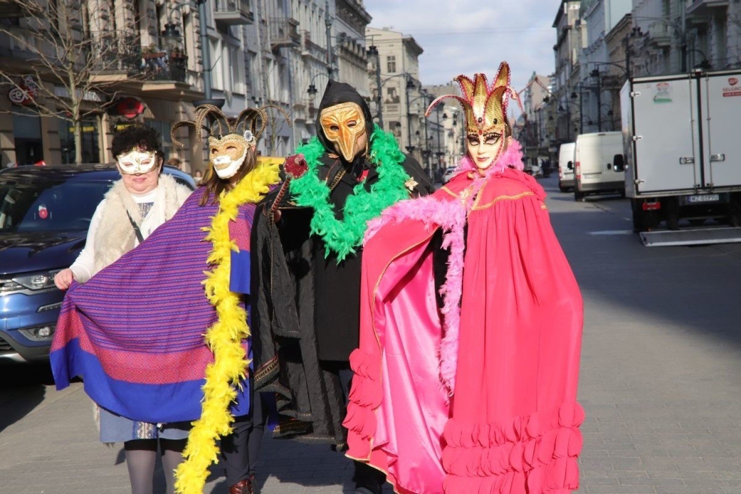 Kolorowa parada ulicą Piotrkowską zakończy karnawał w Łodzi | Łódź Nasze  Miasto