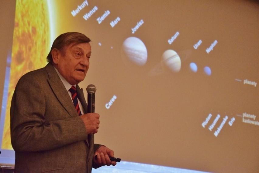 Nie żyje Mirosław Hermaszewski. Pierwszy Polak w kosmosie był mocno związany z Sieradzem. Wspominamy jego ostatnią wizytę w mieście ZDJĘCIA