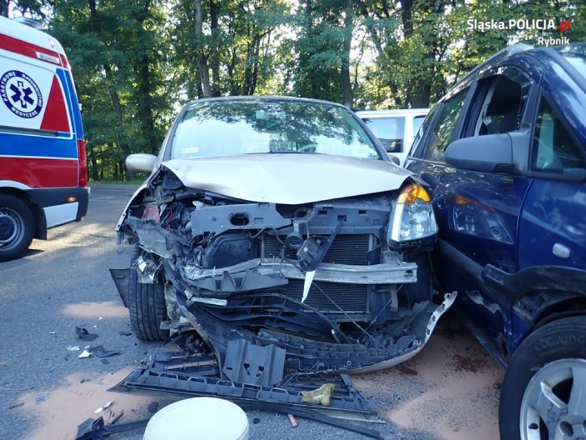 Wypadek w Rybniku na skrzyżowaniu Chwałowickiej z Wyglendy. Jak doszło do zdarzenia?