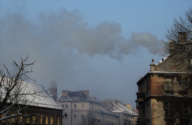 Jakość powietrza w Kaliszu może być zła. Możliwe przekroczenie stężenia pyłu PM10