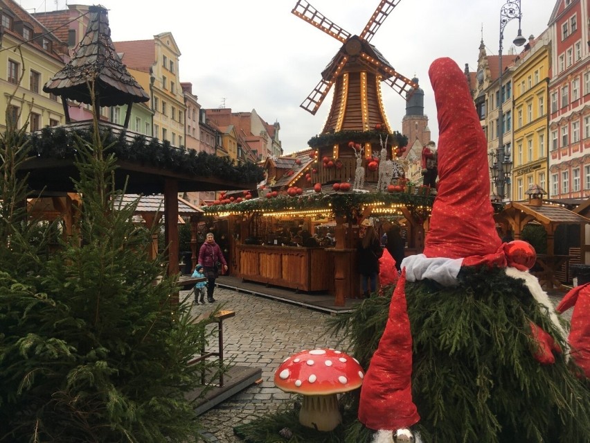 Jarmark bożonarodzeniowy we Wrocławiu rozpoczął się 18...