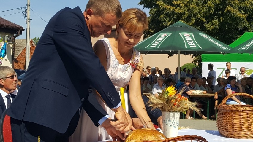 DOŻYNKI 2018: Świętowanie dożynkowe w Cielczy połączone z piknikiem rodzinnym PWiK w Jarocinie [ZDJĘCIA]