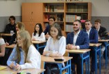 Matura 2022 w Powiecie Międzychodzkim. Prawie dwustu maturzystów zdaje dzisiaj egzamin z matematyki